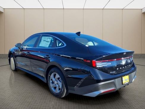 New 2026 Hyundai Sonata SE FWD image 7