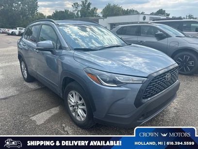 Used 2024 Toyota Corolla Cross LE w/ Moonroof Package