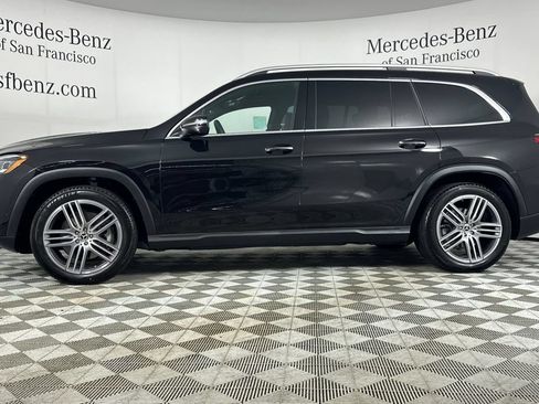 Certified 2026 Mercedes-Benz GLS 450 4MATIC image 9