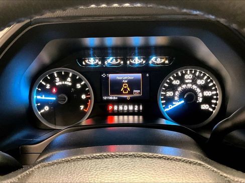 Used 2016 Ford F150 XLT w/ Equipment Group 302A Luxury AWD/4WD image 14