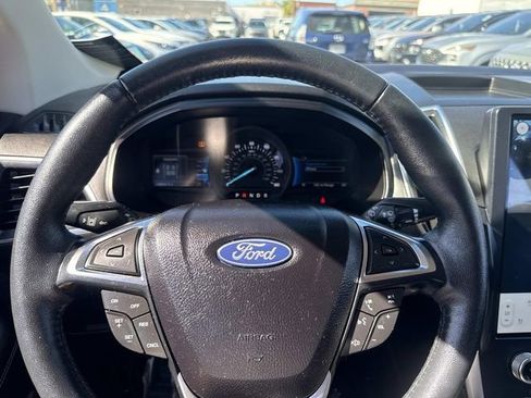 Used 2023 Ford Edge Titanium image 30