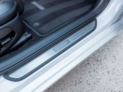 Used 2017 Genesis G90 5.0 Ultimate image 52
