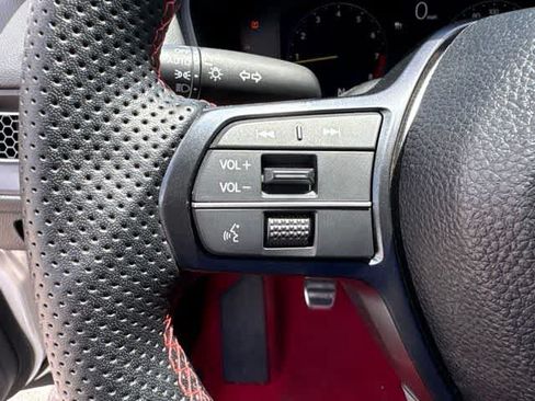 Used 2024 Honda Civic Type R image 13