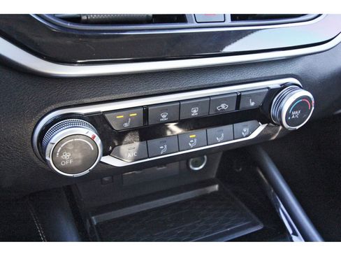 Used 2024 Nissan Altima 2.5 SR w/ SR Premium Package image 24