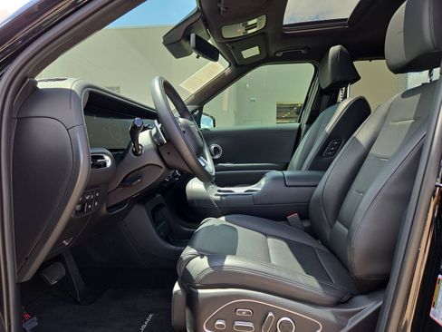 Used 2026 Hyundai Palisade Calligraphy FWD image 16