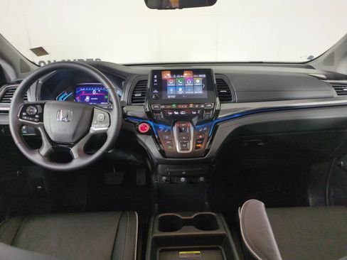 Used 2024 Honda Odyssey Elite image 16