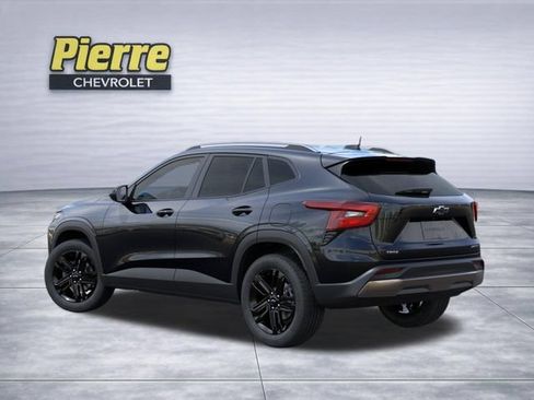 New 2026 Chevrolet Trax ACTIV w/ Sunroof Package FWD image 3