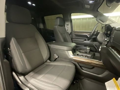 Used 2023 GMC Sierra 1500 Elevation image 13