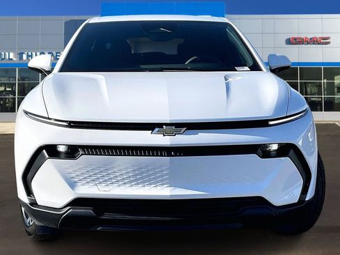 New 2026 Chevrolet Equinox EV LT FWD image 17