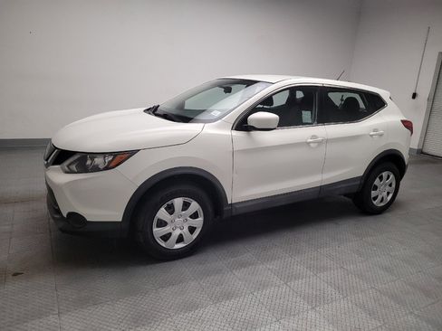 Used 2019 Nissan Rogue Sport S FWD image 2