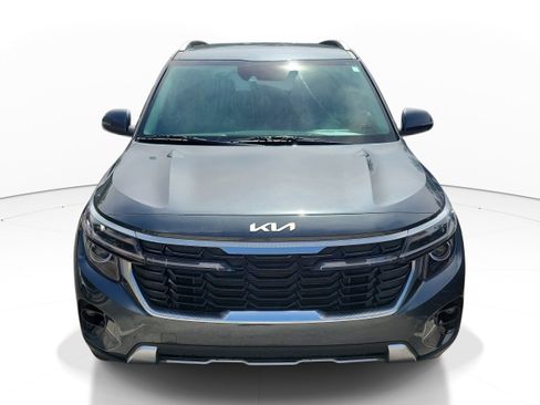 Used 2024 Kia Seltos EX FWD image 2