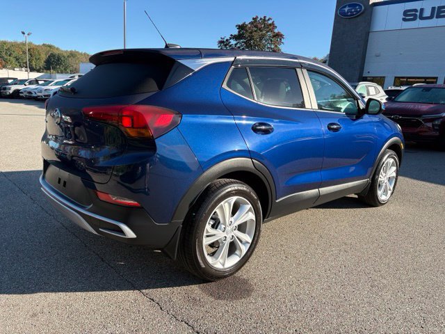 Used 2023 Buick Encore GX Preferred w/ Cold Weather Comfort Package FWD image 5
