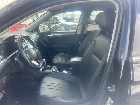 Used 2022 Volkswagen Tiguan SE AWD/4WD image 10