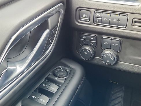 Used 2024 Chevrolet Tahoe LT image 16