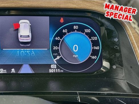 Used 2025 Volkswagen Atlas SE FWD image 14