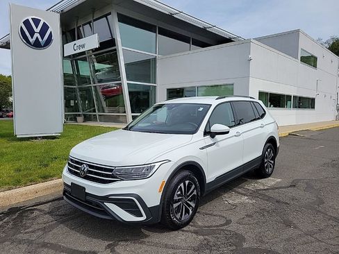 Certified 2024 Volkswagen Tiguan S AWD/4WD image 1