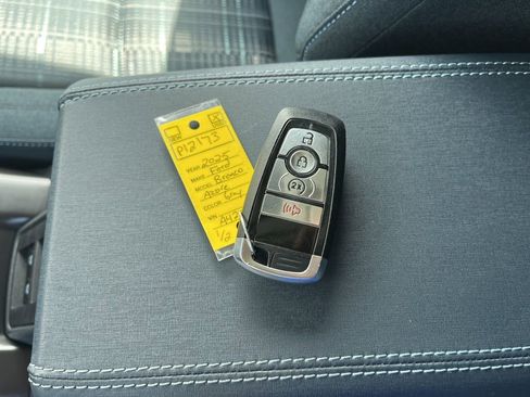 Used 2025 Ford Bronco Heritage Edition image 21