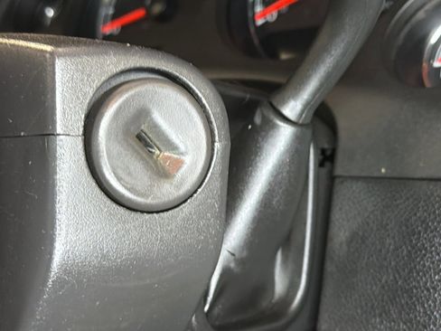 Used 2011 Chevrolet Avalanche LT w/ Luxury Package AWD/4WD image 24