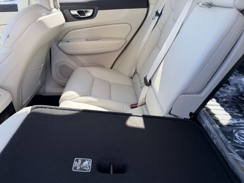 New 2026 Volvo XC60 T8 Ultra w/ Climate Package image 15