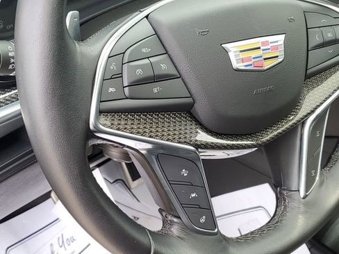 Certified 2023 Cadillac XT5 Sportv w/ LPO, Floor Liner Package AWD/4WD image 10