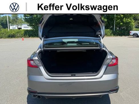 Used 2025 Toyota Camry SE FWD image 34