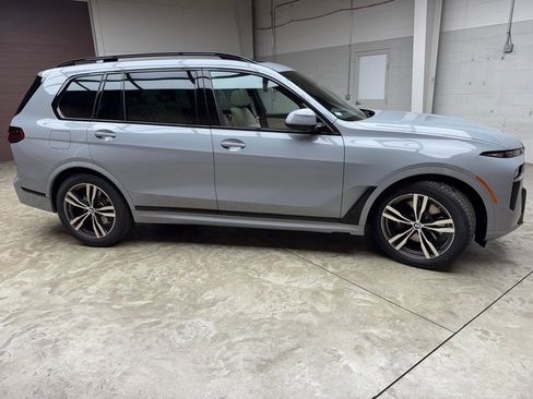 New 2026 BMW X7 xDrive40i w/ Executive Package image 6