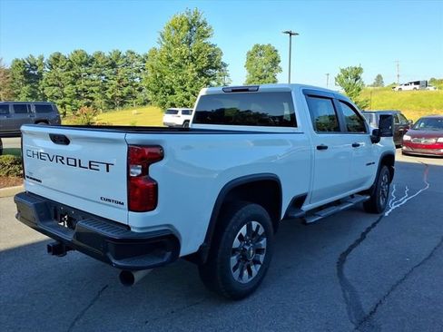 Used 2024 Chevrolet Silverado 2500 Custom w/ Custom Value Package AWD/4WD image 8