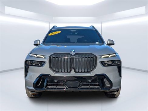 Used 2023 BMW X7 xDrive40i w/ Executive Package image 8