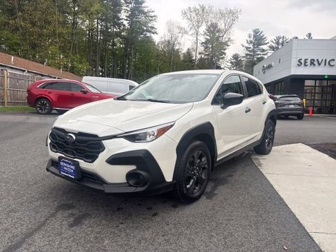 Used 2024 Subaru Crosstrek 2.0i AWD/4WD image 3