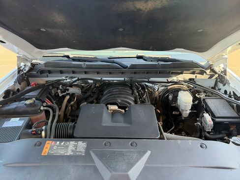 Used 2017 Chevrolet Silverado 1500 W/T AWD/4WD image 16