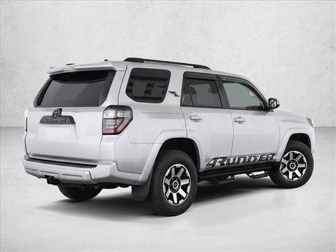 Used 2021 Toyota 4Runner TRD Off-Road Premium w/ Moonroof Package AWD/4WD image 7