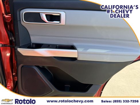 Used 2022 Ford Explorer XLT w/ Equipment Group 202A RWD image 11