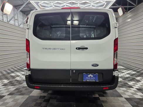 Used 2018 Ford Transit 250 130 Low Roof w/ Exterior Upgrade Package RWD image 6
