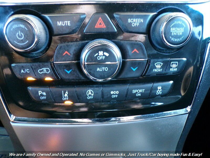 Used 2021 Jeep Grand Cherokee Laredo X AWD/4WD image 39