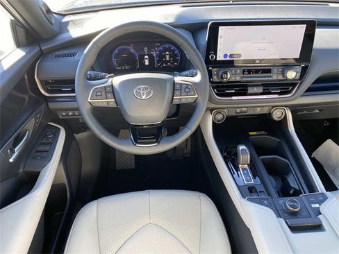 New 2026 Toyota Grand Highlander AWD Hybrid image 8