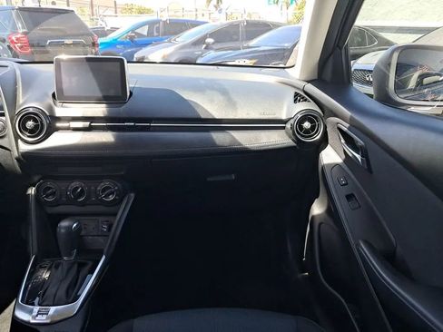 Used 2018 Toyota Yaris iA image 27