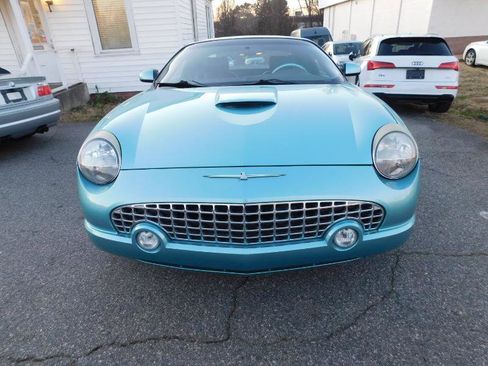 Used 2002 Ford Thunderbird Deluxe image 3