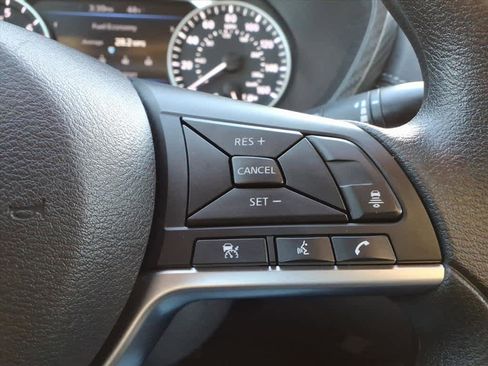 Certified 2023 Nissan Sentra SV image 13