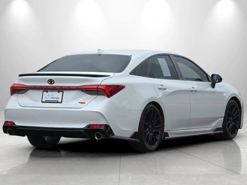 Used 2020 Toyota Avalon TRD image 2
