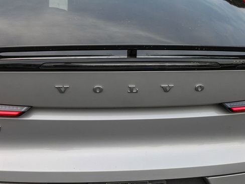 Used 2023 Volvo C40 P8 Recharge Plus AWD/4WD image 10
