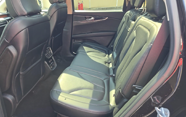 Used 2022 Lincoln Nautilus Reserve AWD/4WD image 9