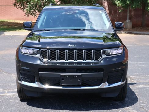 Used 2023 Jeep Grand Cherokee L Laredo AWD/4WD image 29