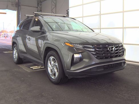 Used 2023 Hyundai Tucson SEL FWD image 2