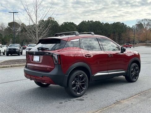 New 2026 Nissan Kicks SR image 8