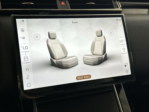 Used 2026 Land Rover Range Rover Velar Dynamic SE image 20