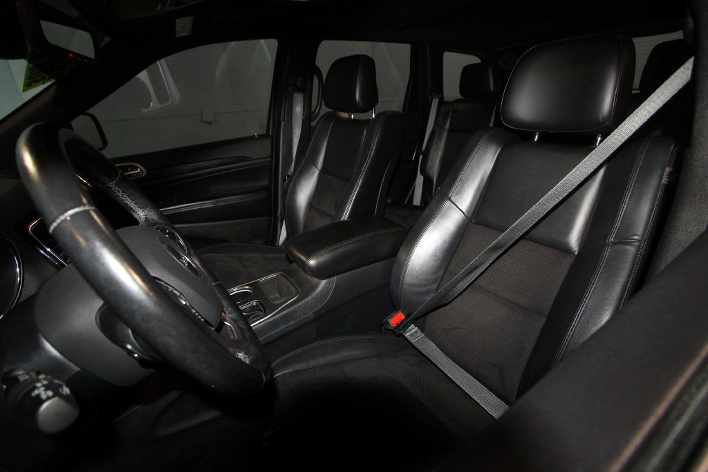 Used 2020 Jeep Grand Cherokee Altitude AWD/4WD image 4