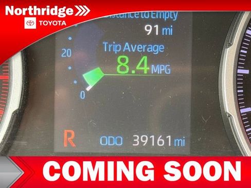 Used 2022 Toyota RAV4 LE image 6