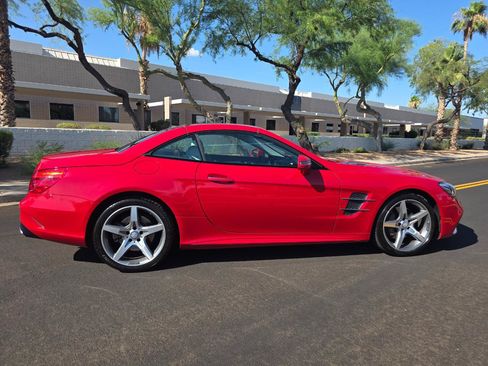 Used 2017 Mercedes-Benz SL 550 w/ Driver Assistance Package image 38