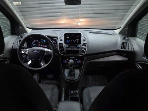 Used 2019 Ford Transit Connect XLT FWD image 12