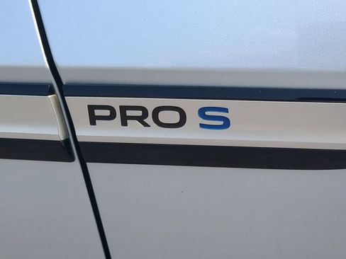 Certified 2022 Volkswagen ID.4 Pro S RWD image 12